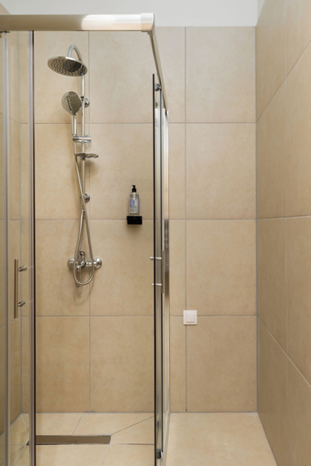 Bathroom 4, Celine Volos by halu!, Thessaly