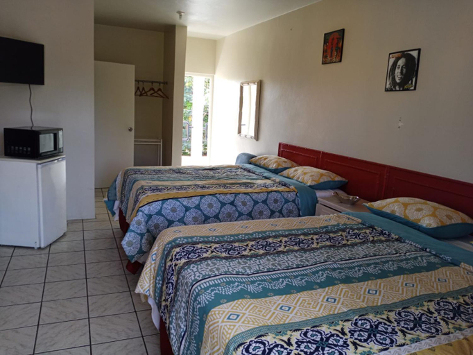 Others 3, Ridgeway Guest House