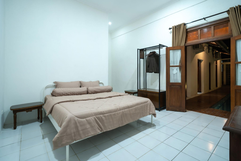 Bedroom 2, nDalem Pringgo, Yogyakarta