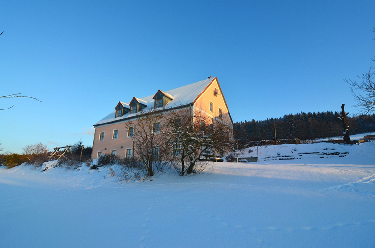 Exterior & Views 2, Spacious Apartment With Sauna in Schonsee, Schwandorf