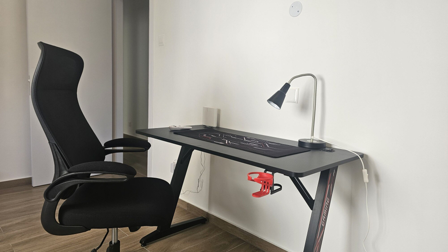 Room 4, 92 NIC - Stay Hydra Comfort Apartment
