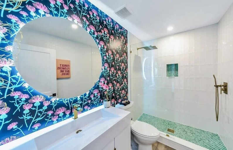 Bathroom 4, Bell Mare Hotel, Stephens