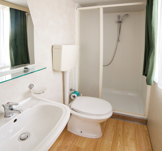 Bathroom 4, Sereno Camping Holiday, Brescia
