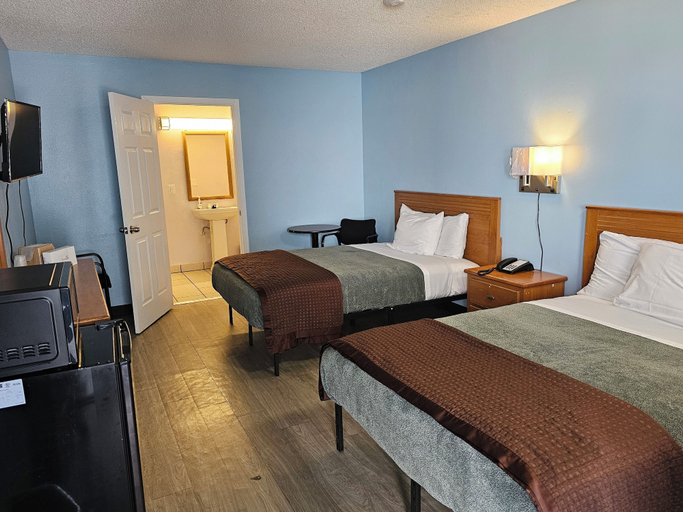 Bedroom 3, Sumner Motor Inn, Pierce