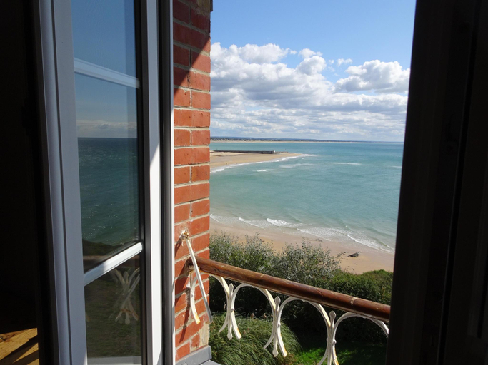 Others 3, Villa in Normandy with Beach Access, Manche