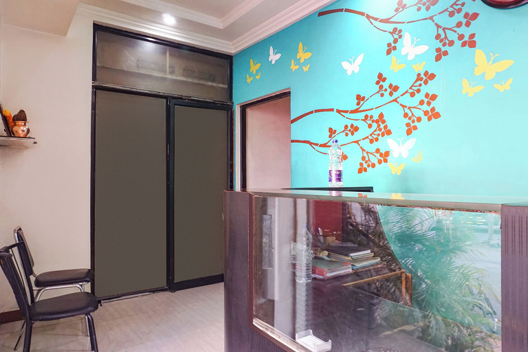 Others 5, Fabhotel Royal Residency - Nr Phoenix mall, Pune
