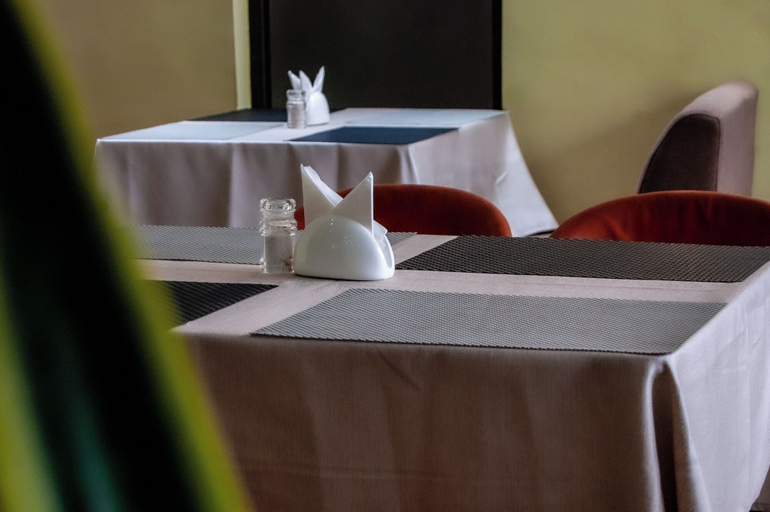 Food & Drinks 3, Averi Hotel, Addis Abeba
