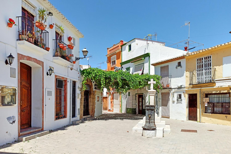 Room 4, Marina A8 With 3 Bedrooms and 2 Bathrooms, Alicante