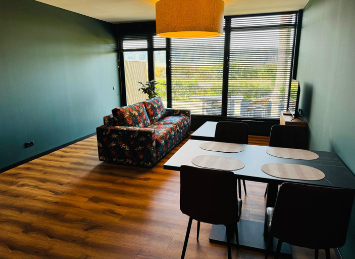 Others 4, Longstay Achterhoek, Bergh