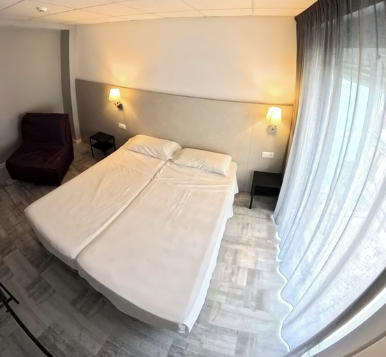 Others 4, Hotel B and B Suites, Alicante