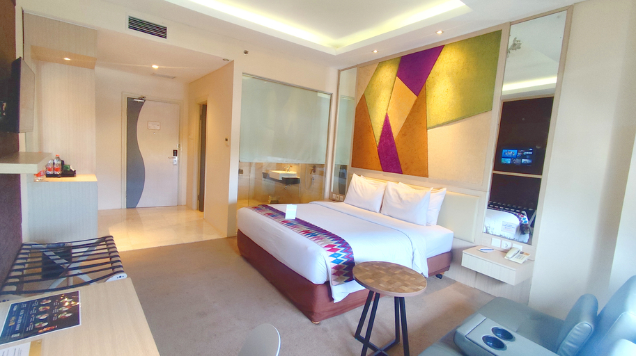 Bedroom 4, W Three Premier Hotel Makassar ( Formerly Lariz W Three Hotel ), Makassar