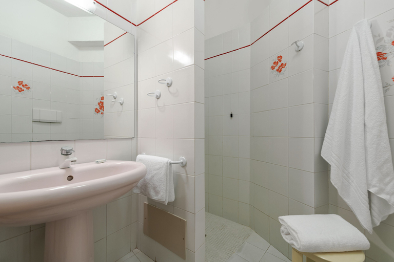 Bathroom 5, Hotel Marco Polo, Verona