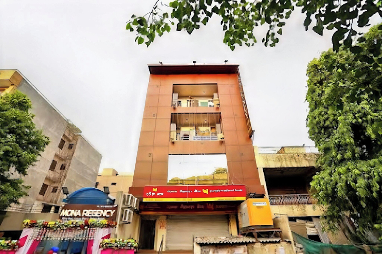 Exterior & Views 2, Hotel Mona Regency, Delhi
