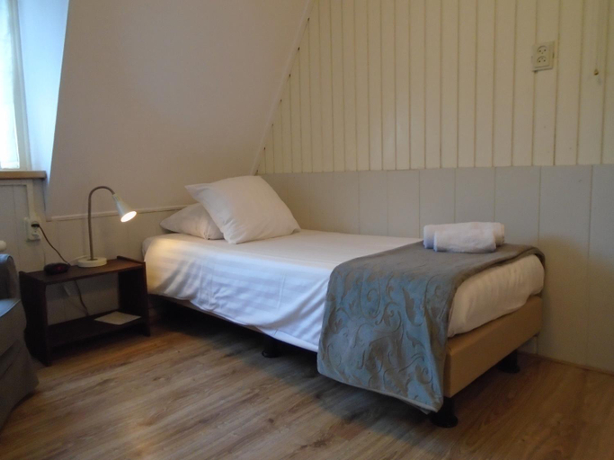 Bedroom 2, Hotel de Vriezerbrug, Tynaarlo