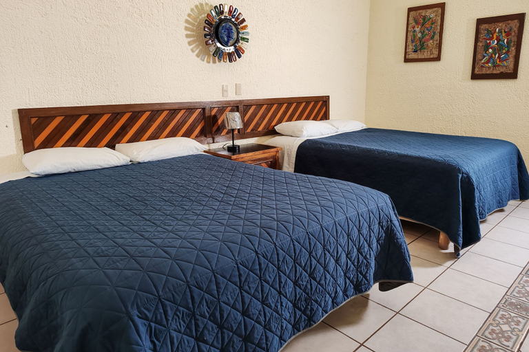 Bedroom 3, The Halfwaiy Inn, Ensenada