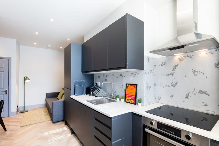 Room 4, 1 Bedroom Apartment-free Parking, Edinburgh