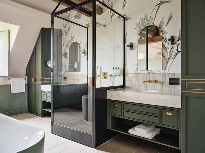 Bathroom 4, Château Neercanne, Limburg