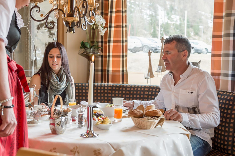 Food & Drinks, Hotel Jagdhof Bed & Breakfast, Imst