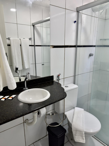 Bathroom 5, Las Brisas Beach Hotel, Natal