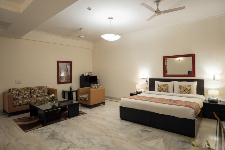 Bedroom 2, Ahuja Residency Cyber City I, Gurgaon