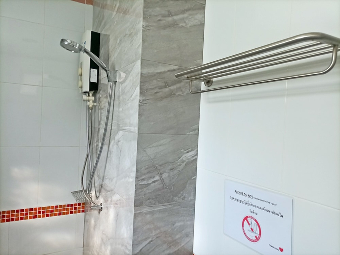 Bathroom 3, Golden Nest Hotel - Suvarnabhumi, Lat Krabang