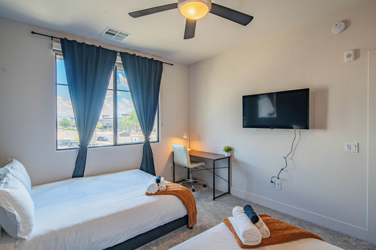 Bedroom 3, Scottsdale Grand, Maricopa