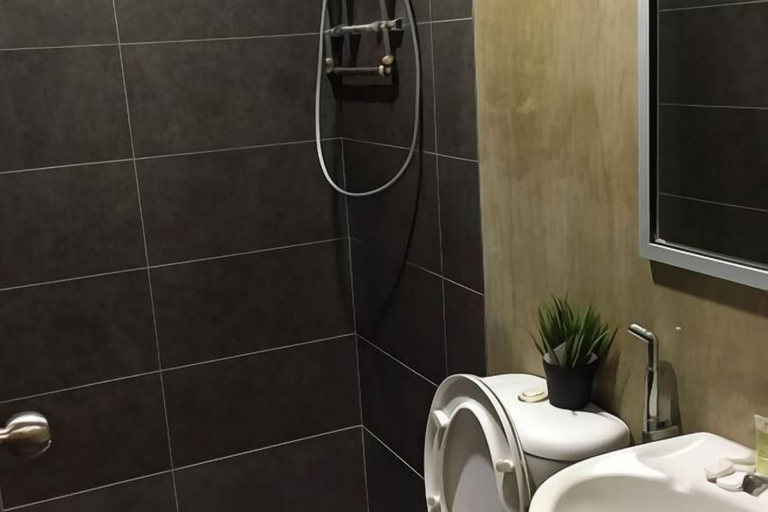 Bathroom 4