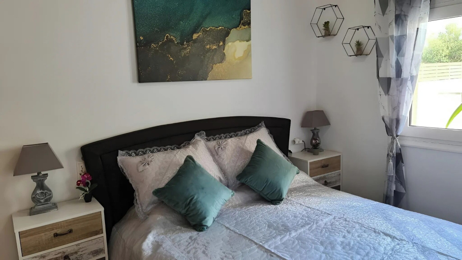 Bedroom 3, Zoi's SeaView House, Crete