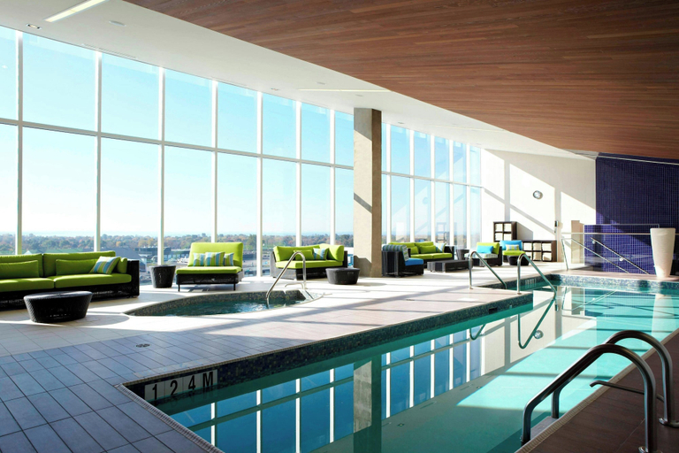 Sport & Beauty 2, Montreal Airport Marriott In-Terminal Hotel, Montréal