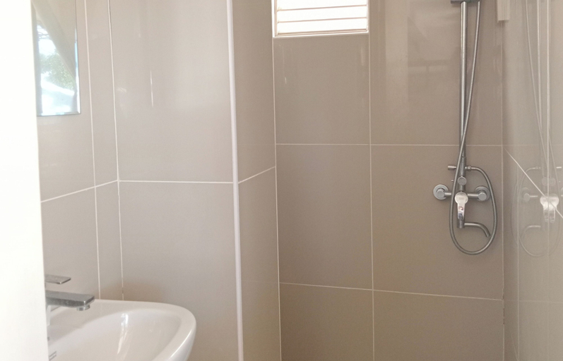 Bathroom 4, Nalusuan Island Resort and Marine Sanctuary, Lapu-Lapu City