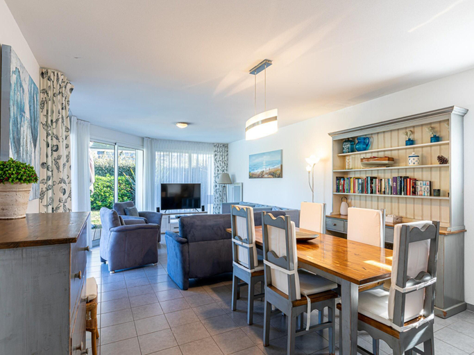 Food & Drinks 4, Villa in France with Private Pool Garden, Vendée