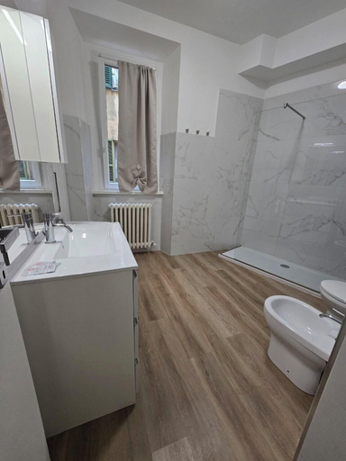 Bathroom, DANITO ROOMS, Ancona