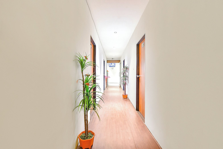 Others 5, Fabhotel Nidhivan, Surat