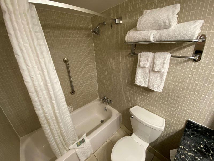 Bathroom 17