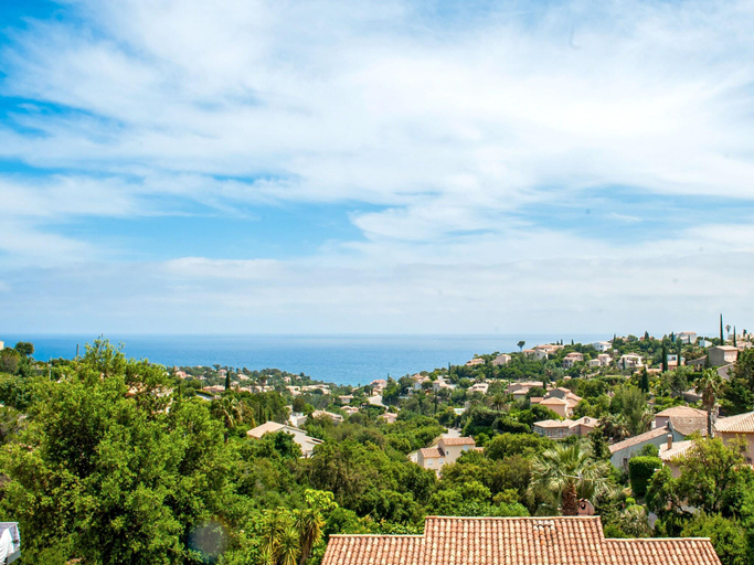 Others 5, Luxurious Villa in Les Issambres with swimming pool and Sauna, Var