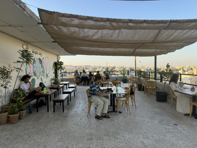 Others 5, Battuta Hostel, Wadi Essier