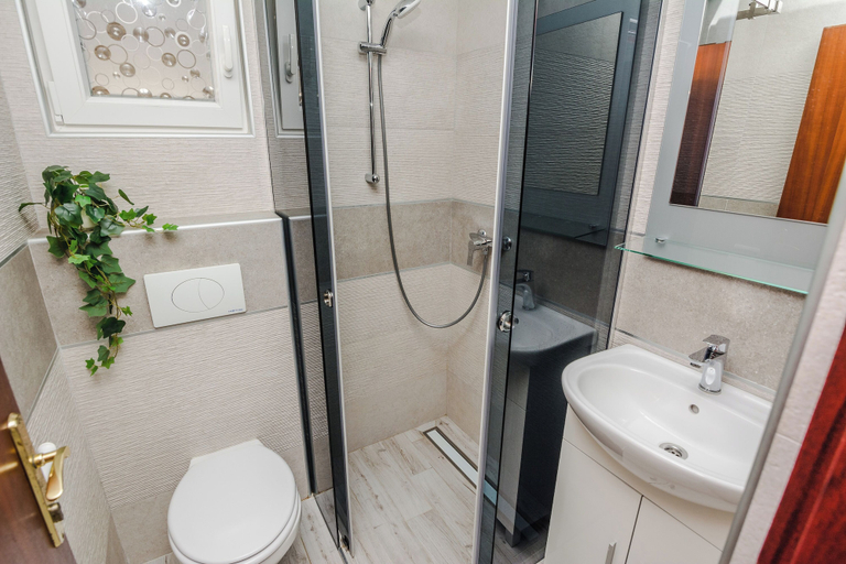 Bathroom, Holiday home Bukal, Vir