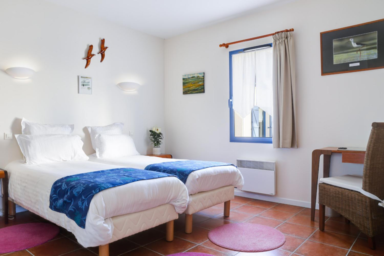 Bedroom 2, Hotel Le Chevalier Gambette, Morbihan