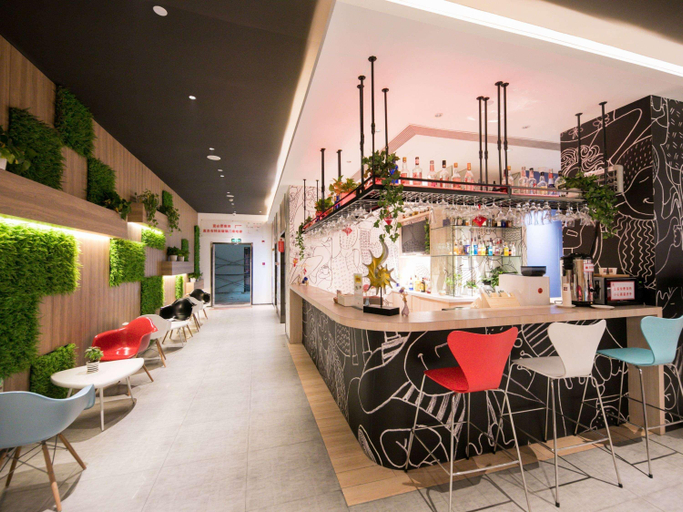 Food & Drinks 5, Ibis Hotel (Hangzhou West Lake Hubin Qingchun Rd), Hangzhou