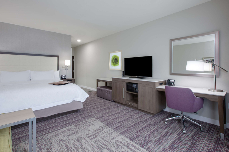 Bedroom 3, Hampton Inn & Suites Tyler-South, Smith