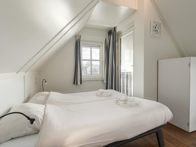 Bedroom 2, Giethoorn Villa with Modern Touch, Steenwijkerland