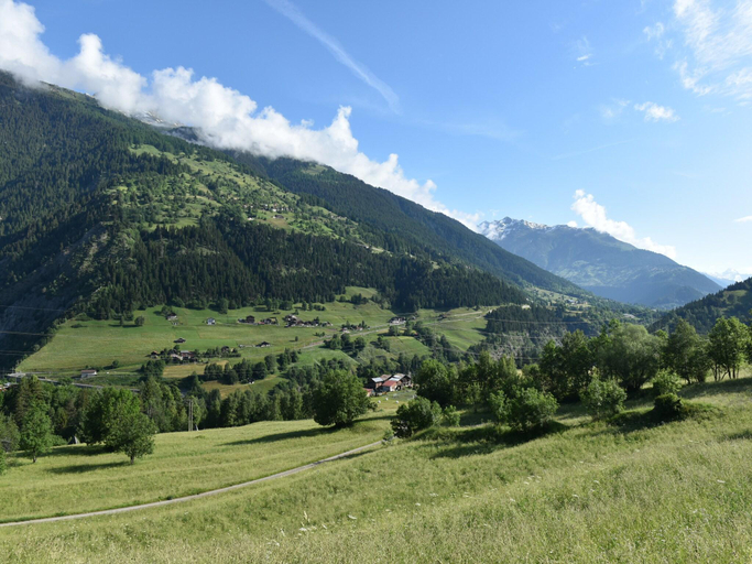 Others 3, Cozy Stay near Aletsch, Raron
