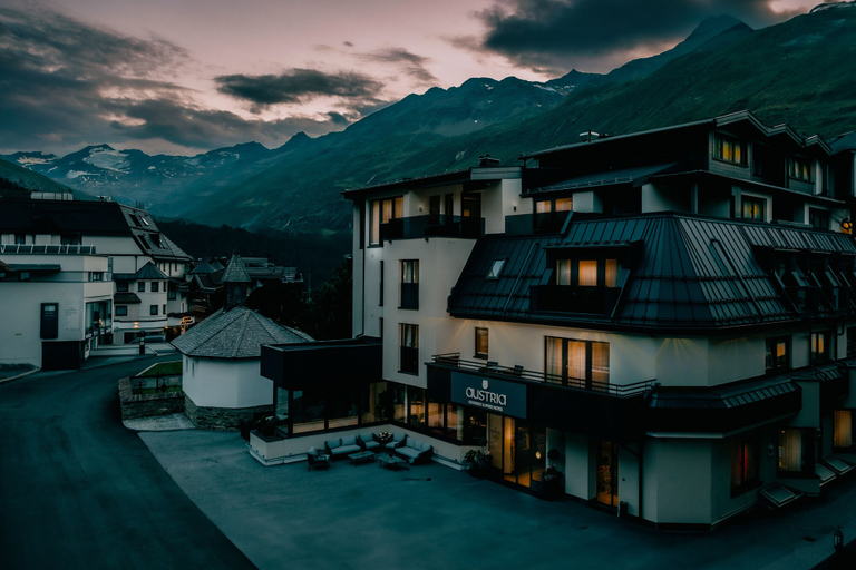 Exterior & Views 2, Gourmet & Wine Hotel Austria 4s, Imst