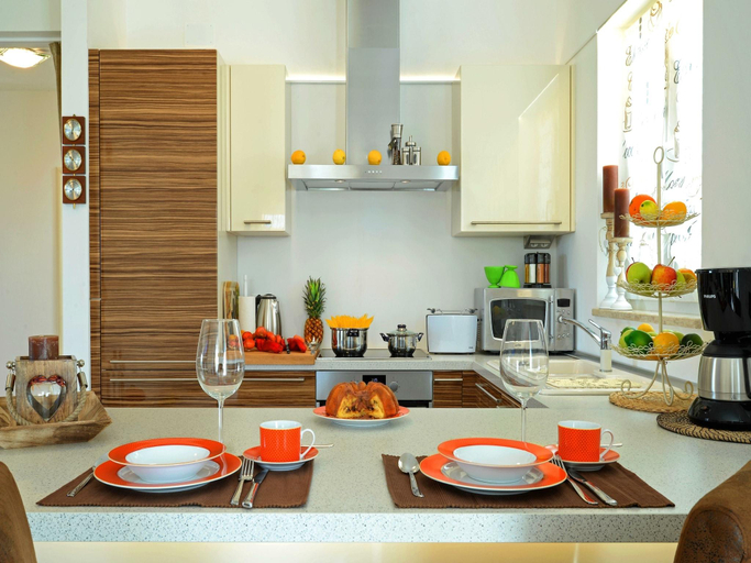Others 4, Villa in Novigrad with Pool near Beach, Novigrad