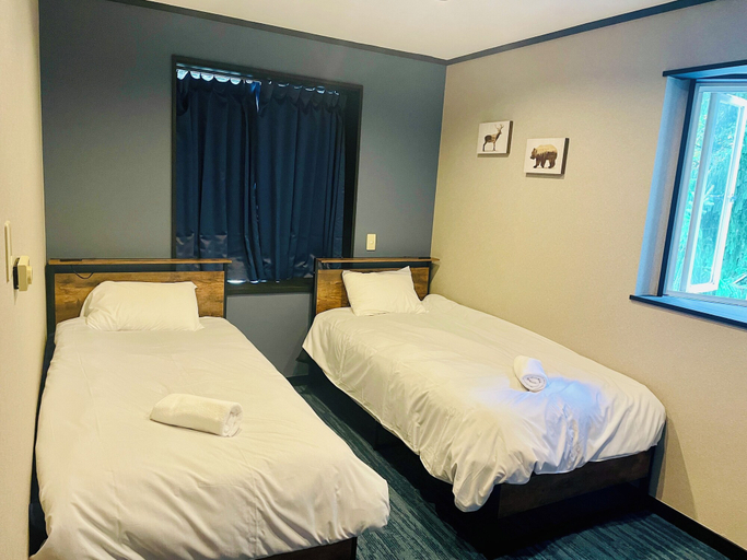 Bedroom 2, Ember Lodge, Hakuba