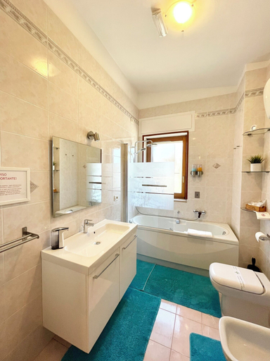 Bathroom 5, B&B Le Saline, Taranto
