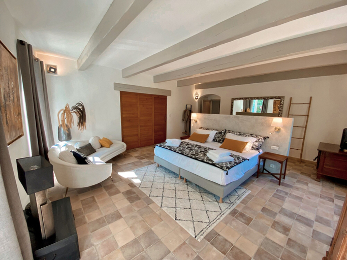 Bedroom 3, Mas de la Riale, Gard