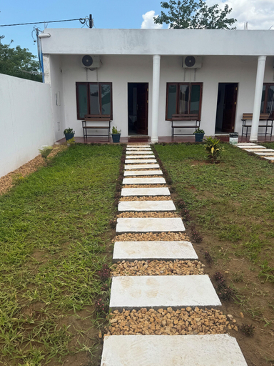 Exterior & Views, Mangungumete Motel, Inhassoro