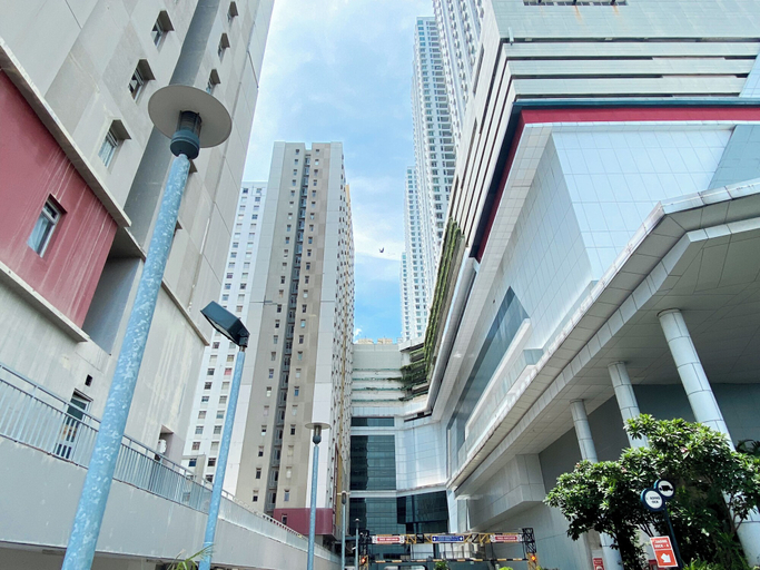 Exterior & Views 4, Stunning and Comfy Studio at Green Bay Pluit Apartment, North Jakarta