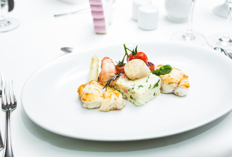 Food & Drinks 4, Holzapfel, Passau